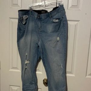 Torrid ‘bombshell skinny’ size 28 ripped jeans